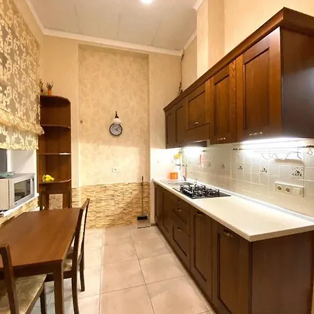 Gogol Street Atlantes * Odesa